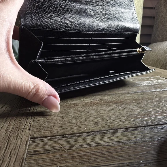 Michael Kors Black Leather MK Logo Wallet Clutch - Picture 3 of 10